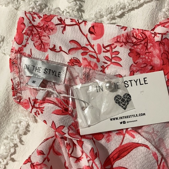 Open front wrap around - Picture 2 of 4